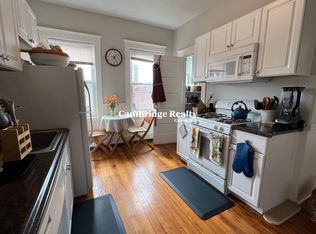 114 Columbia St #3, Cambridge, MA 02139