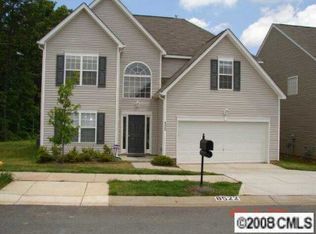 8522 Oak Dr, Charlotte, NC 28269