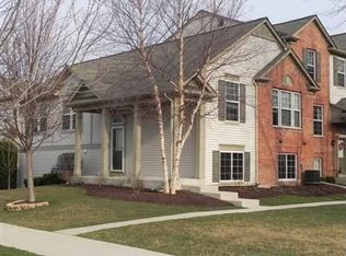 611 Conservatory Ln, Aurora, IL 60502