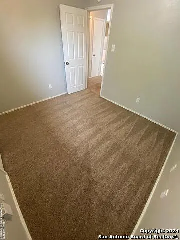 2 bed, 1.0 bath, 796 sqft, $1,150 — Photo 3