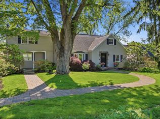 6 Timberlane Dr, Pittsburgh, PA 15238