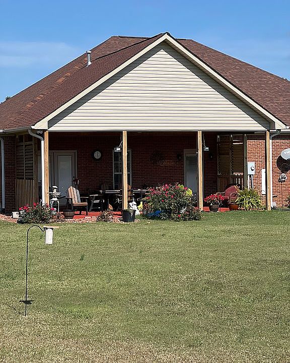 1st image of 365 Brothers Ln