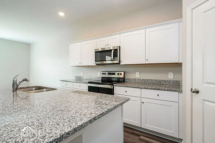 1612 Ancer Way #1612AW — Photo 3