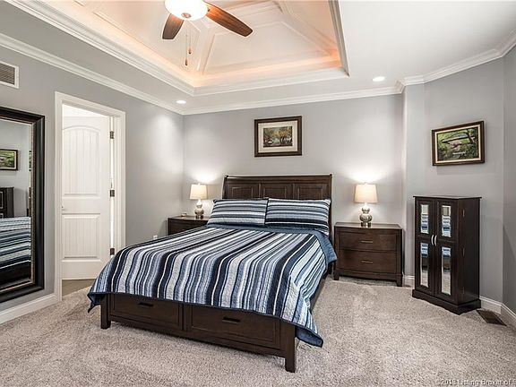 5th image of 221 Liam Noble Cir
