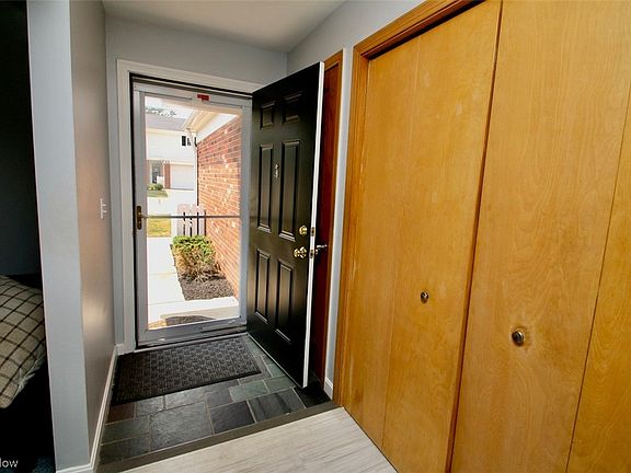 3rd image of 111 Gaslight Ln #111F