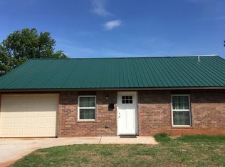 701 General Senter Dr, Midwest City, OK 73110