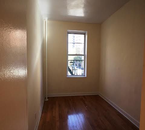 5th image of 221 E Broadway APT 8A