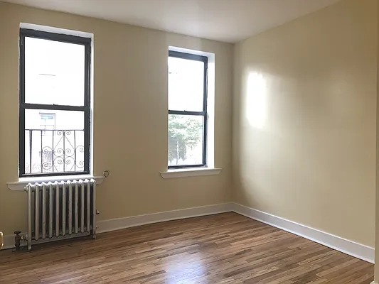 Rented by Lang Realty LLC | media 3