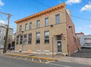 201 19th St #2R, Union City, NJ 07087