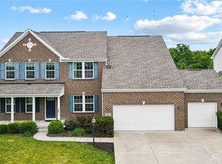 9752 Crooked Creek Dr, Centerville, OH 45458