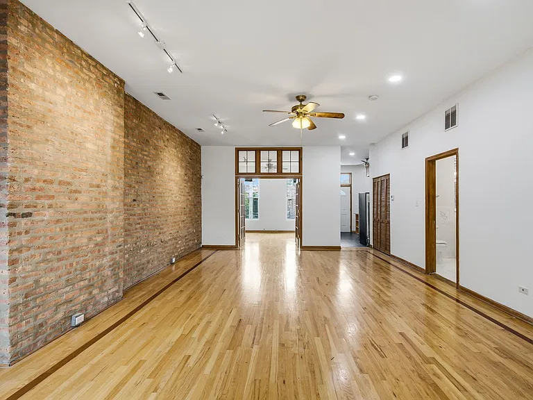 4943 S Washington Park Ct #2 — Photo 12