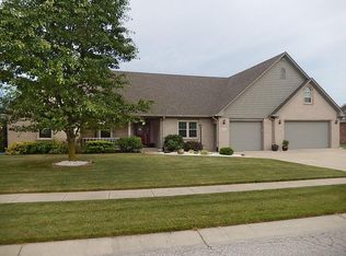 1503 Shannon Lakes Dr, Indianapolis, IN 46217