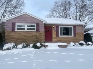 880 Wheatland Rd, West Middlesex, PA 16159