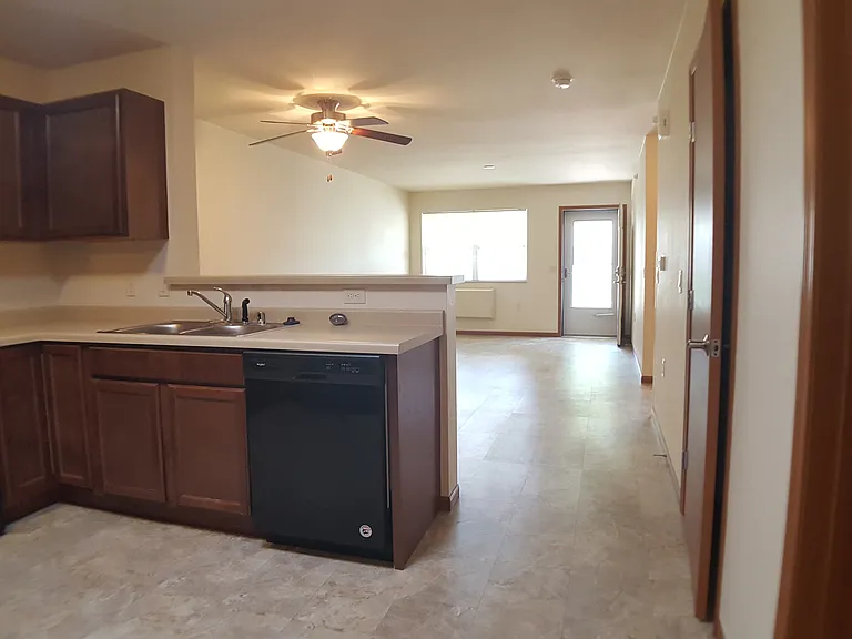 200 Buehler Ave #10 — Photo 5