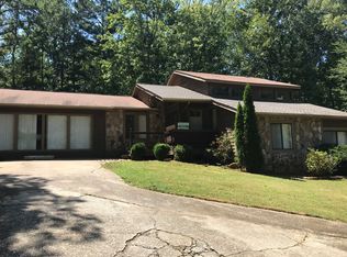 6689 Knollwood Cir, Douglasville, GA 30135