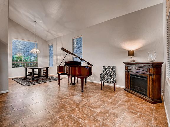 3rd image of 9018 E Rosemonte Dr