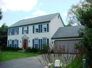 5605 Surfbird Ct, Fairfax, VA 22032