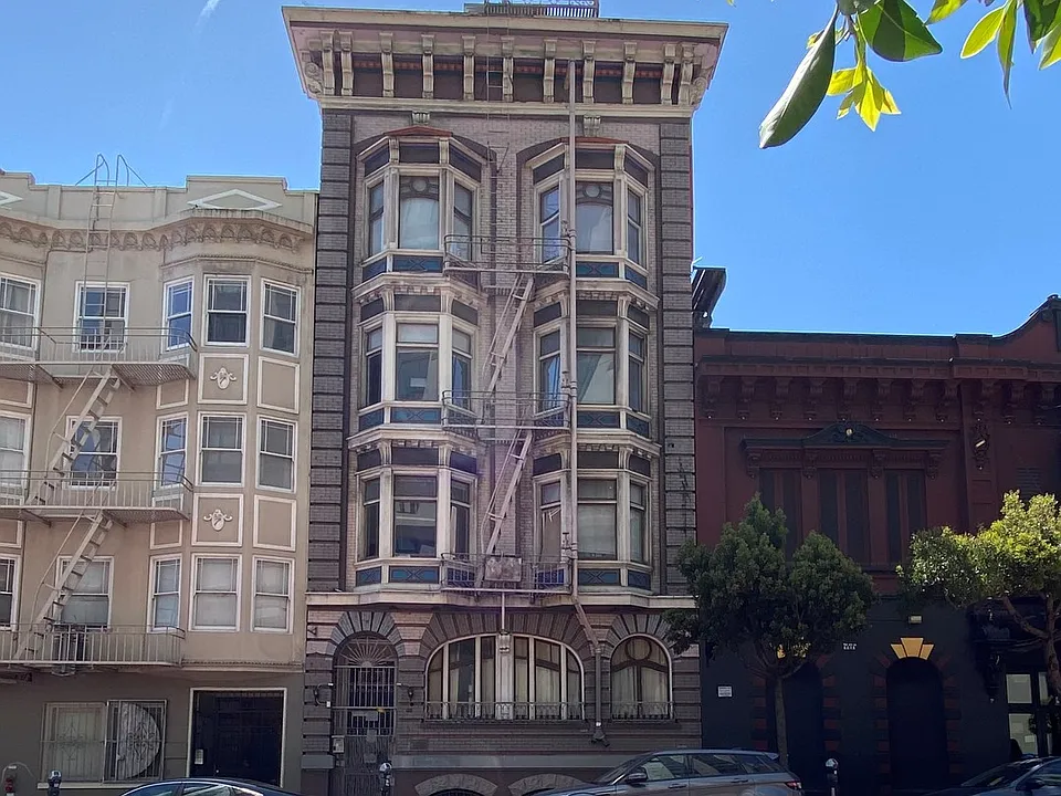 851 OFarrell Street