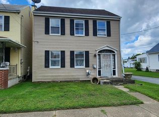 32 State St, Middletown, PA 17057