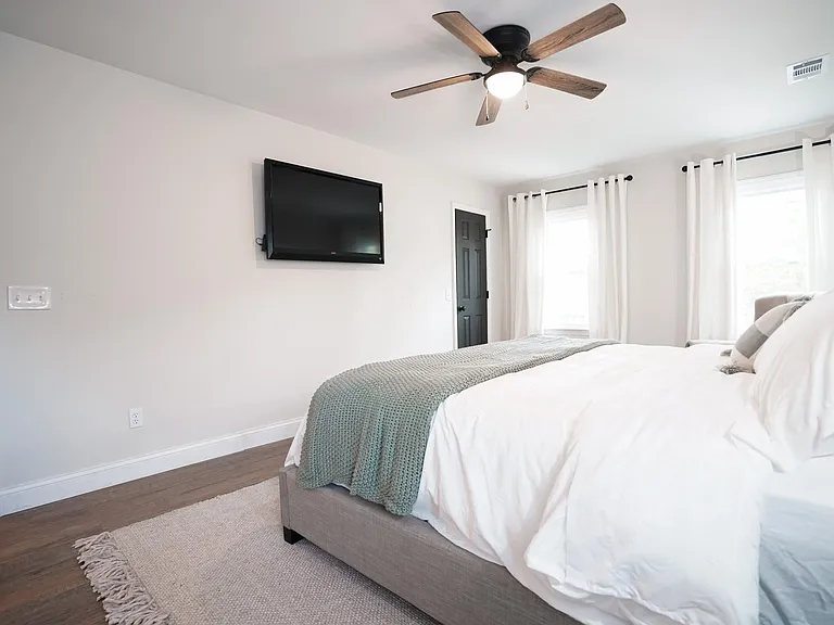 712 Willowood Pkwy — Photo 17