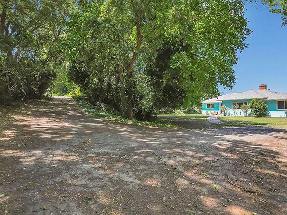 2nd image of 39640 South River Road