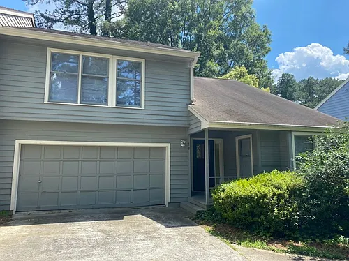 18 Clover Dr Photo 1
