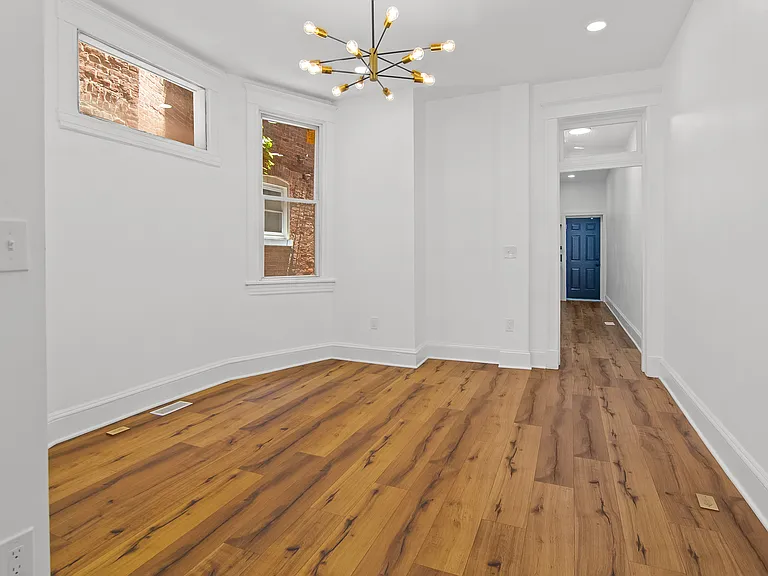 813 Whitelock St — Photo 4