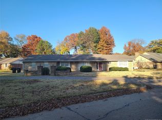 1400 SE Hampden Sq, Bartlesville, OK 74006