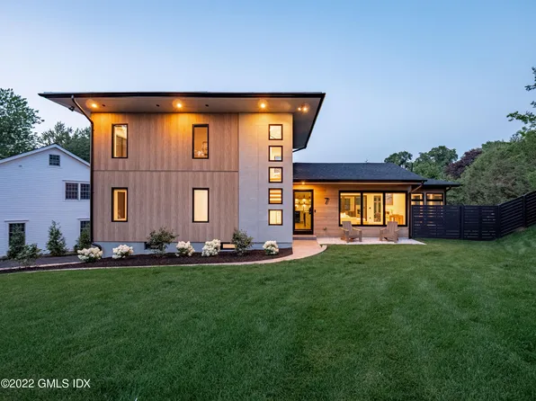 7 Drumlin Rd, Westport, CT 06880