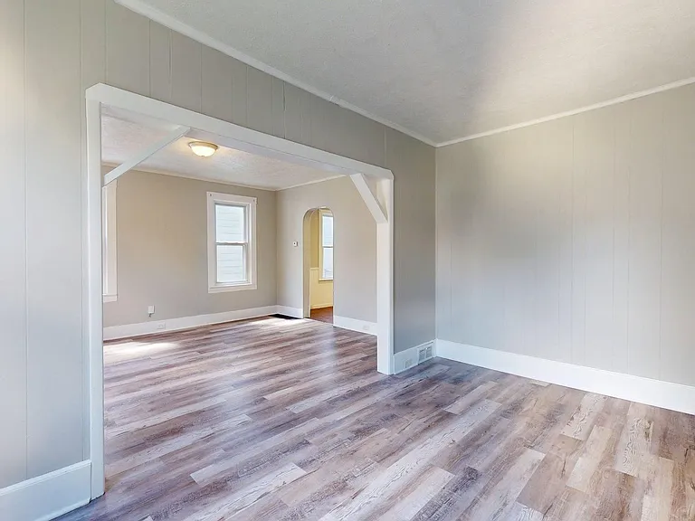 3452 W 44th St — Photo 10