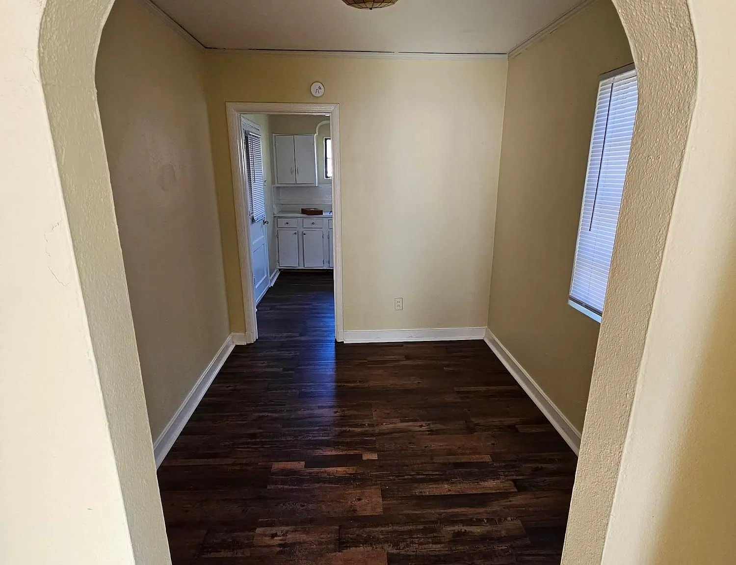 2 bed, 712 sqft, $825 — Photo 2