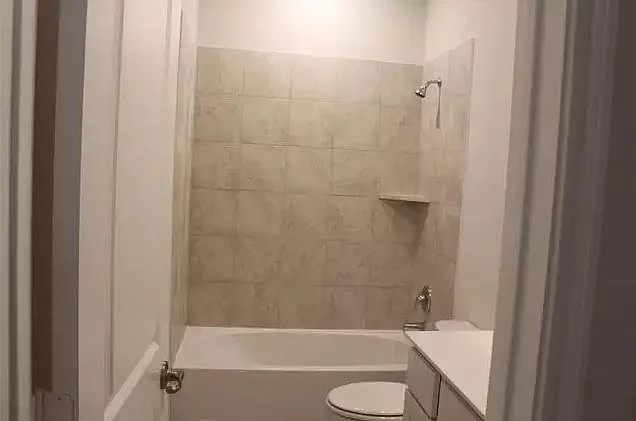 5010 Flanagan Dr — Photo 13