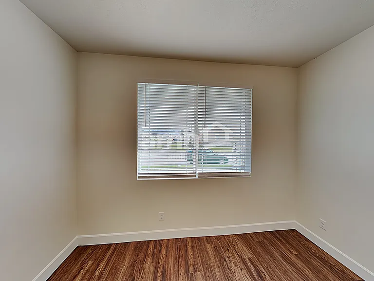 3294 S Fields Ave — Photo 15