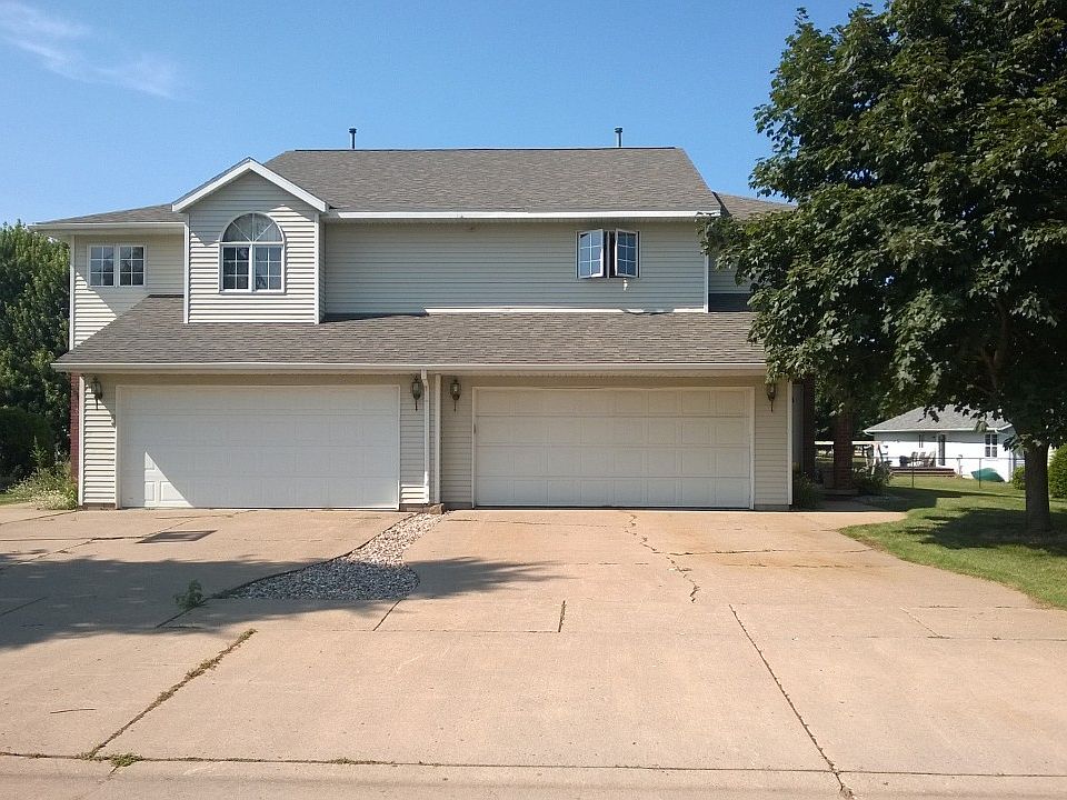 2nd image of 1208 Nicolet St