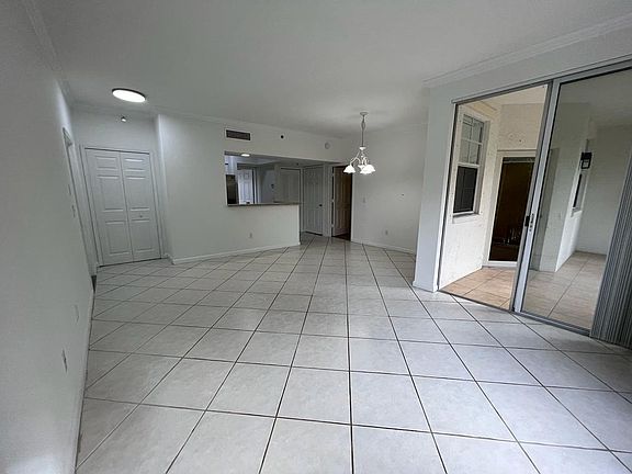 5th image of 3165 NE 184th St #6