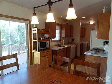 4th image of 45 Burnt Hills Dr
