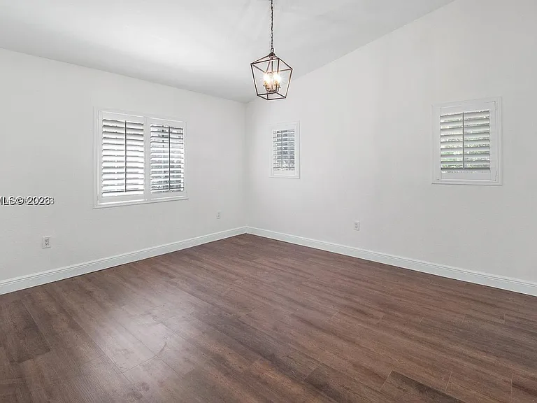 9712 SW 213th Ter — Photo 13