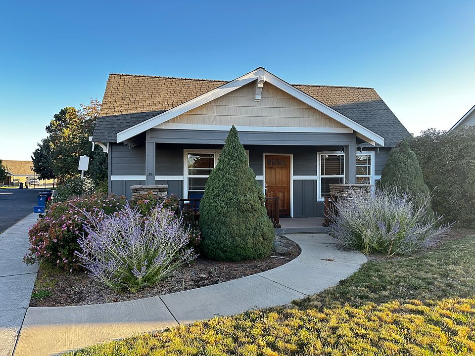 Charming craftsman design.