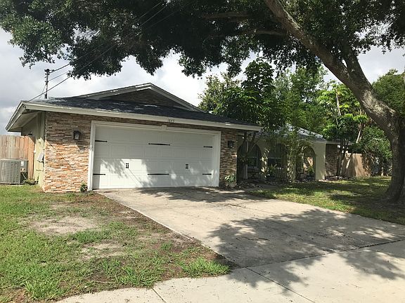 2nd image of 1649 Palmetto St