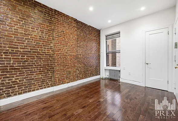 Rented by PREX Realty Corp | media 10