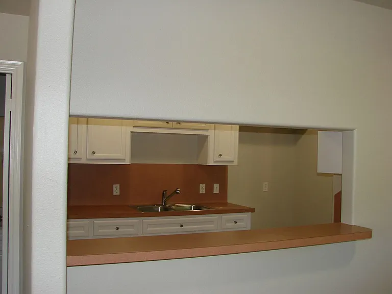 815 Cravens St #B — Photo 52