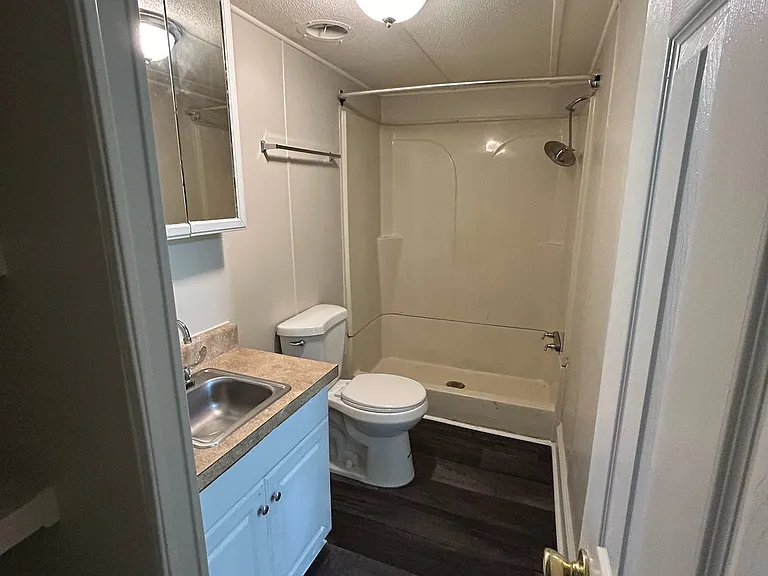 7301 Glade Rd SE — Photo 7