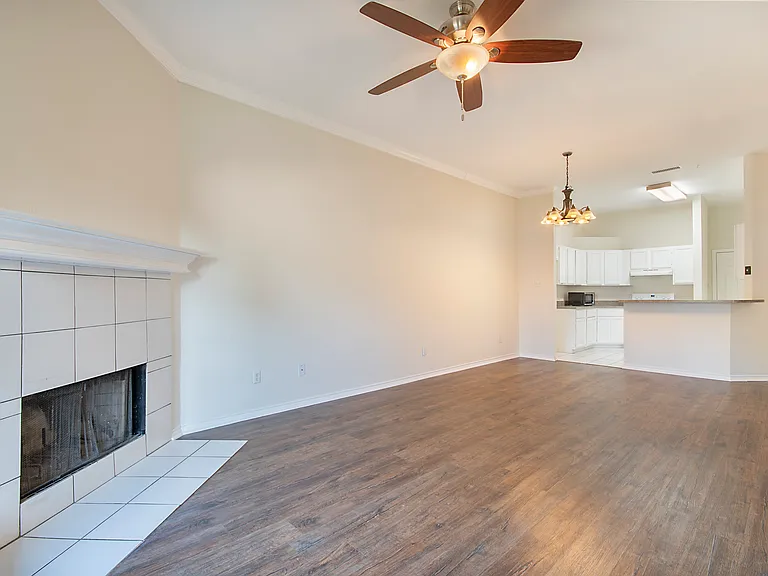 11909 Rhulen Ct — Photo 9