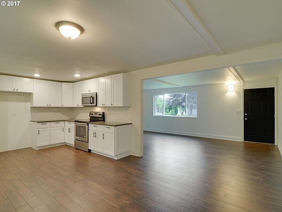 5th image of 9105 NE 73rd St