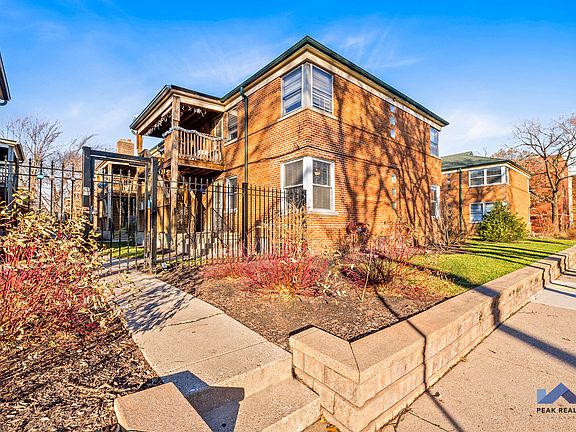 2nd image of 2104 W Farragut Ave #2106-C2