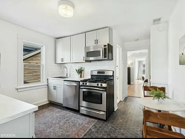 3640 N Christiana Ave #2 — Photo 3