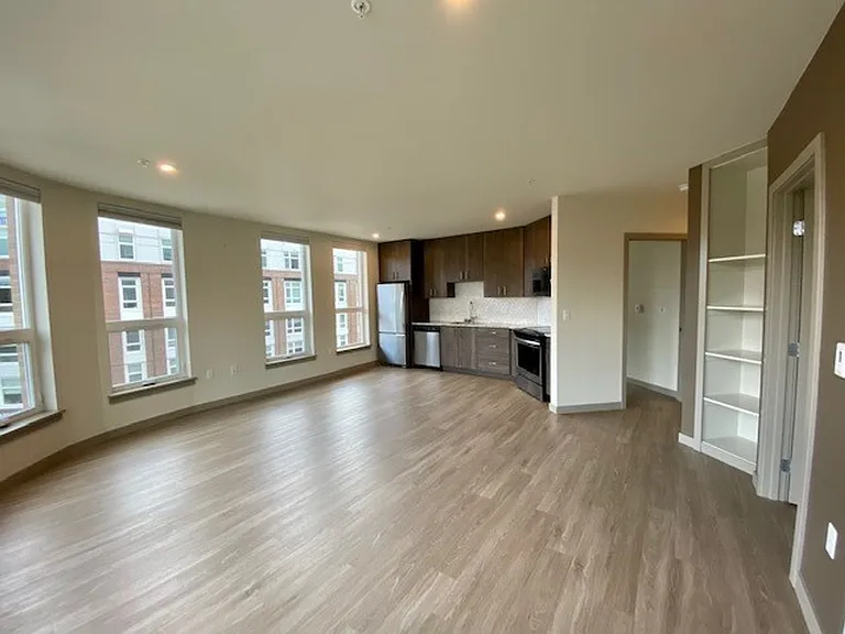 Lexington Apartments — Photo 35