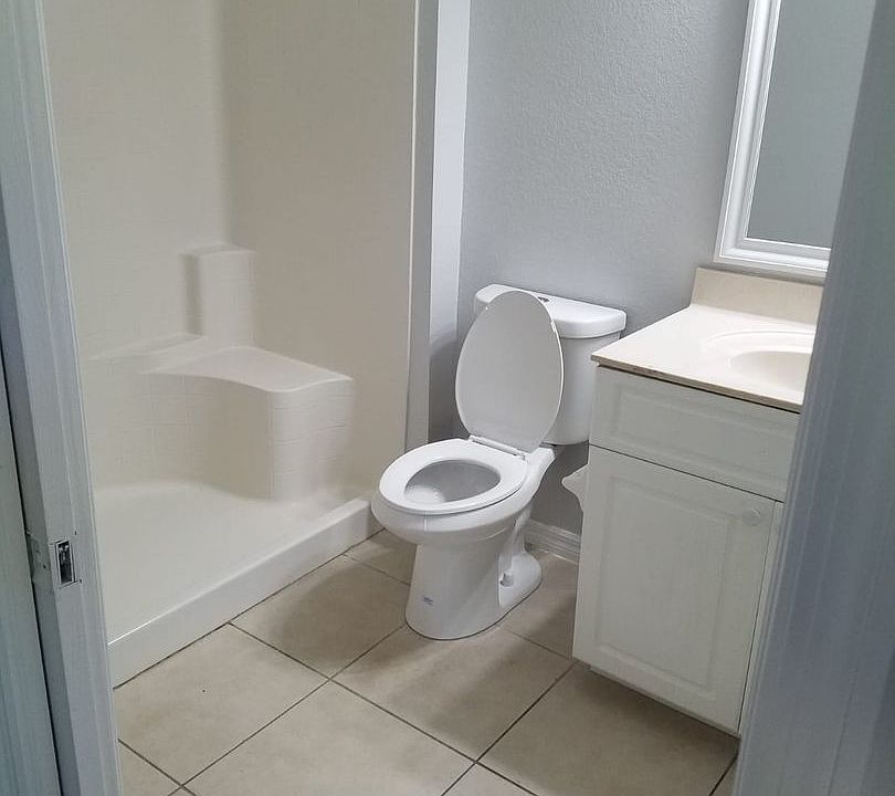 1st image of 4358 N Biscayne Dr