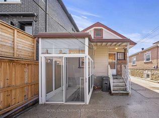 18 Holland Park Ave, Toronto, ON M6C 1M1