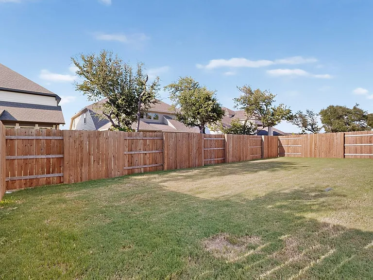108 Red Camella Dr — Photo 27